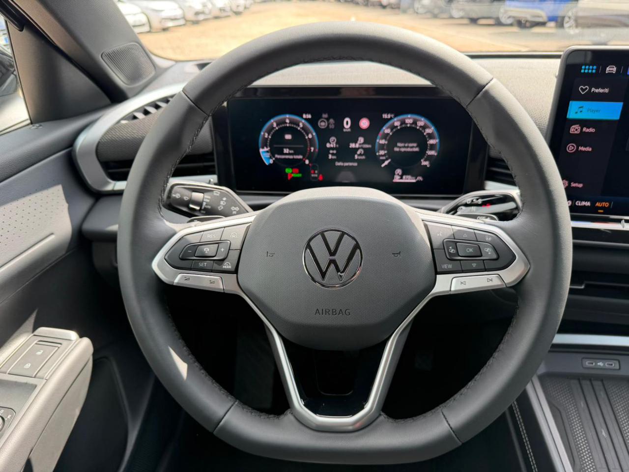 Volkswagen T-Roc  1.5 eTSI ACT DSG Style OK NEOPATENTATI