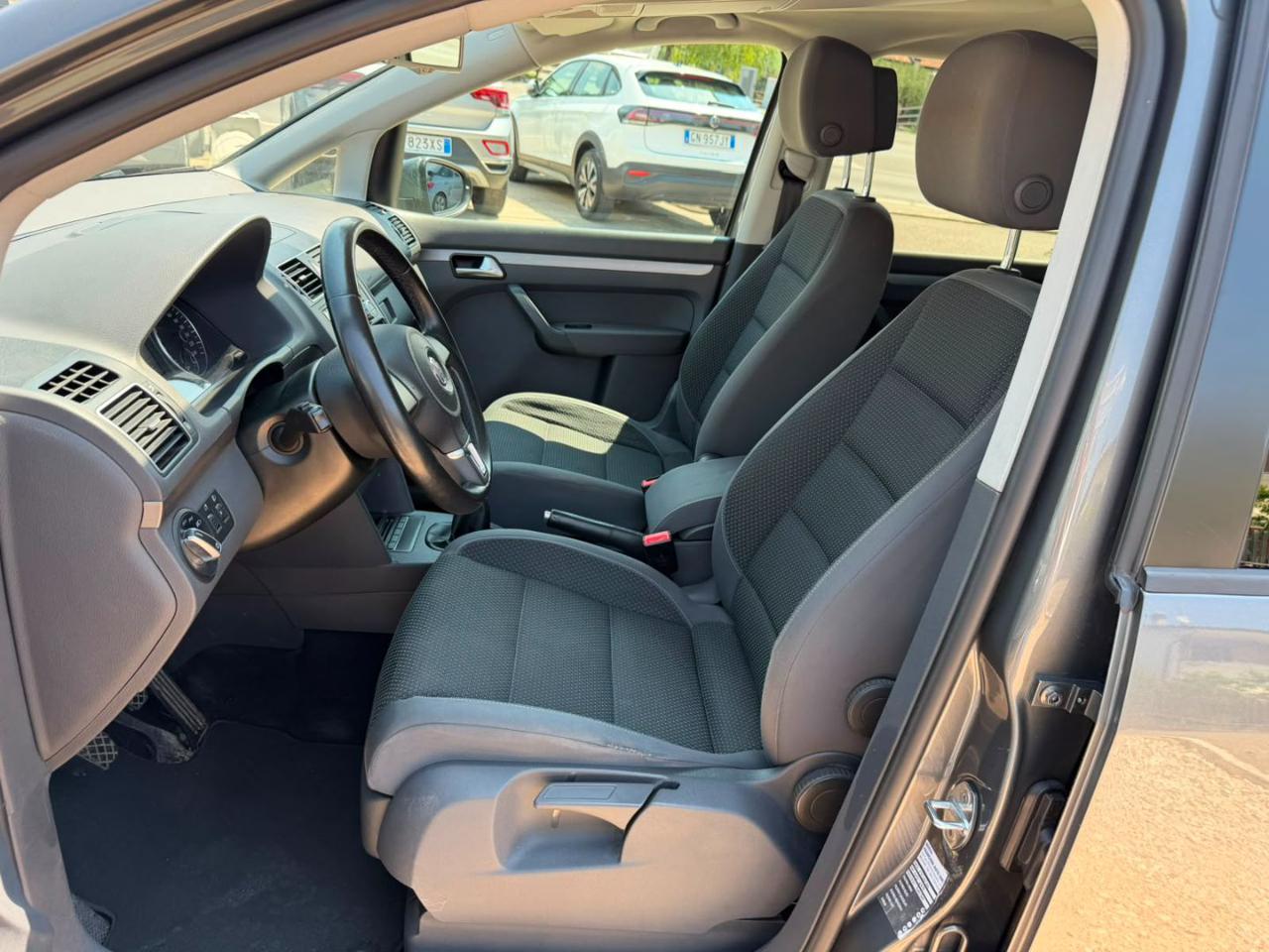 Volkswagen Touran  1.6 TDI Comfortline 7 posti OK NEOPATENTATI