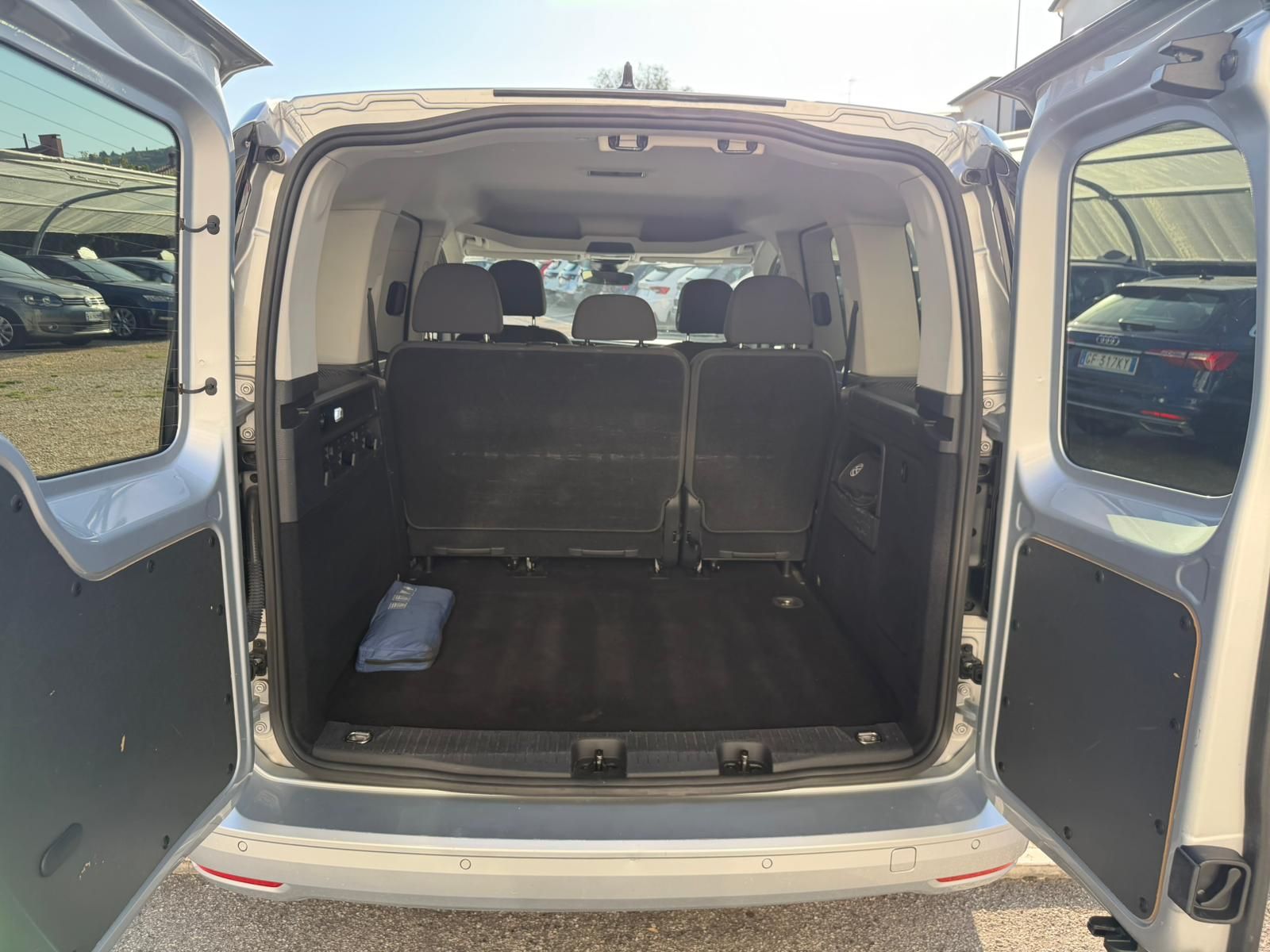 Volkswagen Caddy  2.0 TDI 122 CV DSG Space – AUTOC N1 PREZZO+IVA