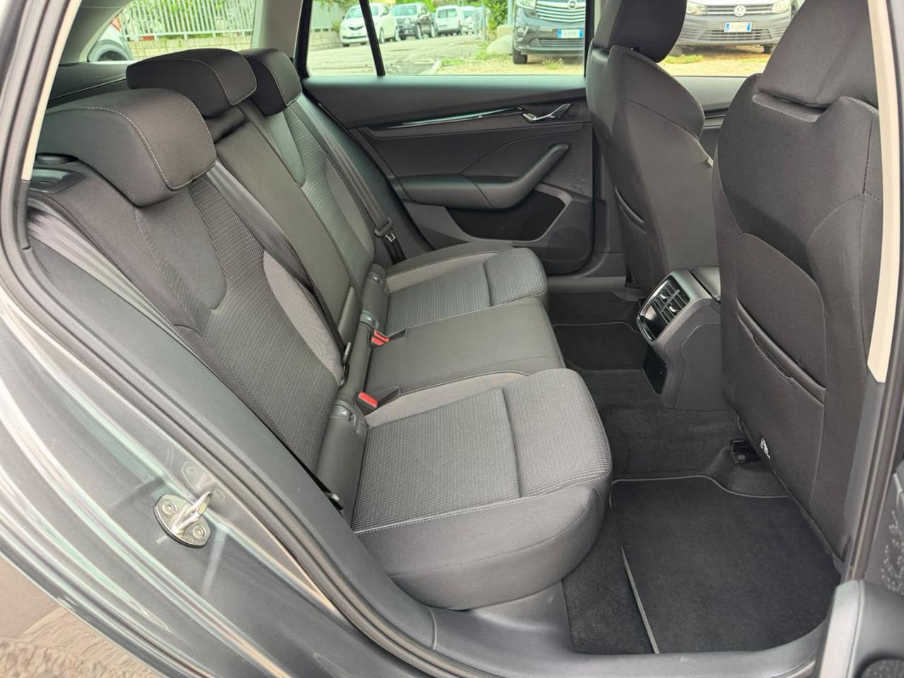 Skoda Octavia  2.0 TDI EVO SCR 150 CV DSG Wagon Executive