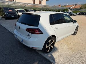 Volkswagen Golf  1.4 TGI B/MET. 5p.Highline OK NEOPATENTATI