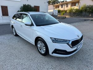 Skoda Octavia 2.0 TDI EVO SCR DSG Wagon Executive OK NEOP.