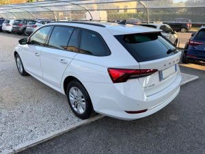 Skoda Octavia 2.0 TDI EVO SCR DSG Wagon Executive OK NEOP.