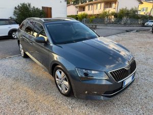 Skoda Superb 2.0 TDI 150 CV SCR DSG Wagon Executive