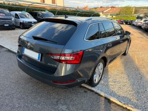 Skoda Superb 2.0 TDI 150 CV SCR DSG Wagon Executive
