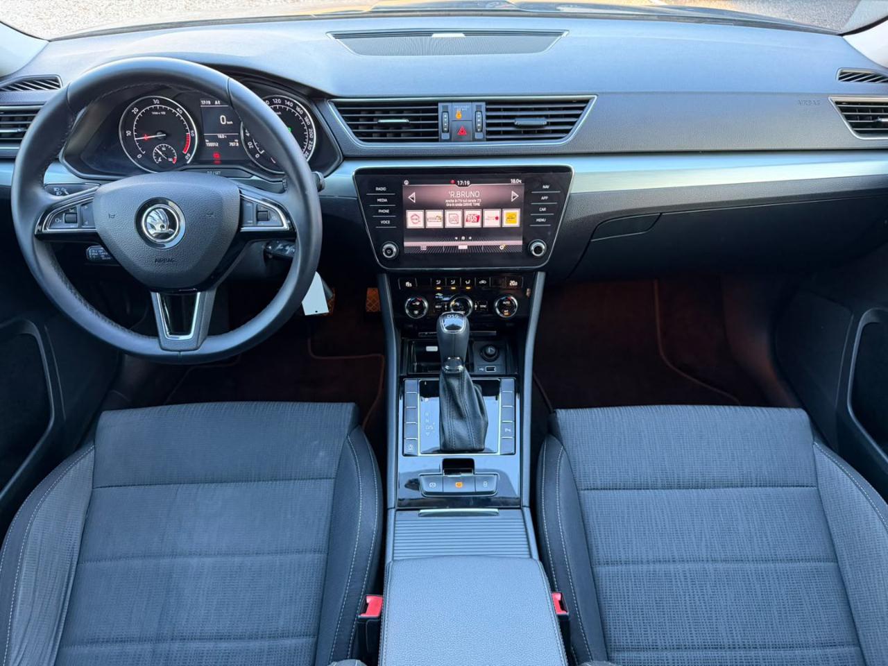 Skoda Superb  2.0 TDI 150 CV SCR DSG Wagon Executive